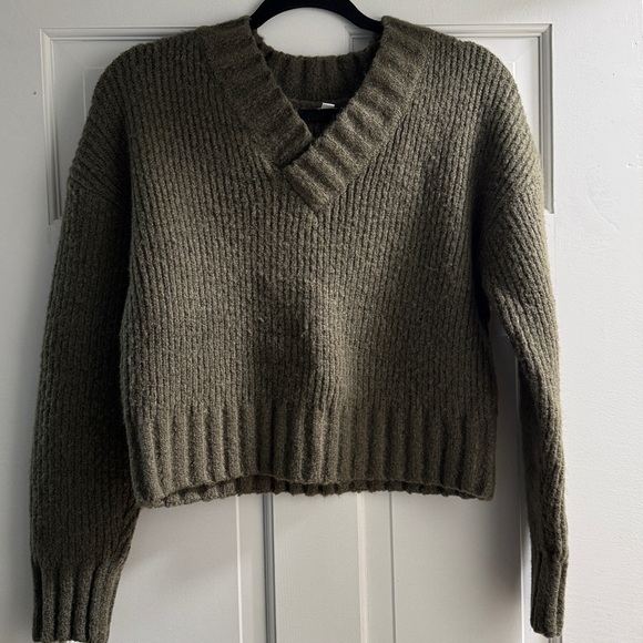 La Hearts Sage V-Neck Sweater - Picture 5 of 6